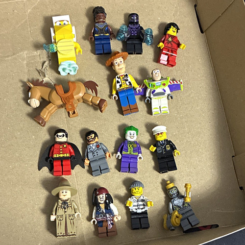 Lego random minifigure - lego, lot