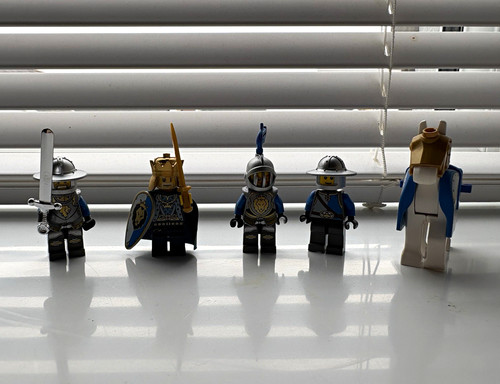 Lego knight minifigure - lego,