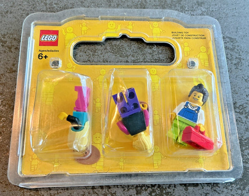 Lego build minifigure - lego, build-a-minifigure